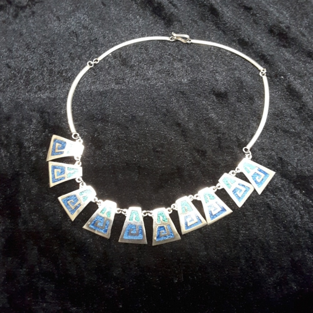 Beautiful sterling silver necklace